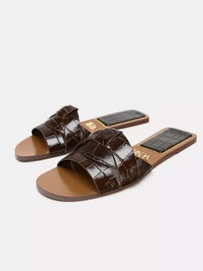 Zara Women's Brown Croc-Embossed Sandals